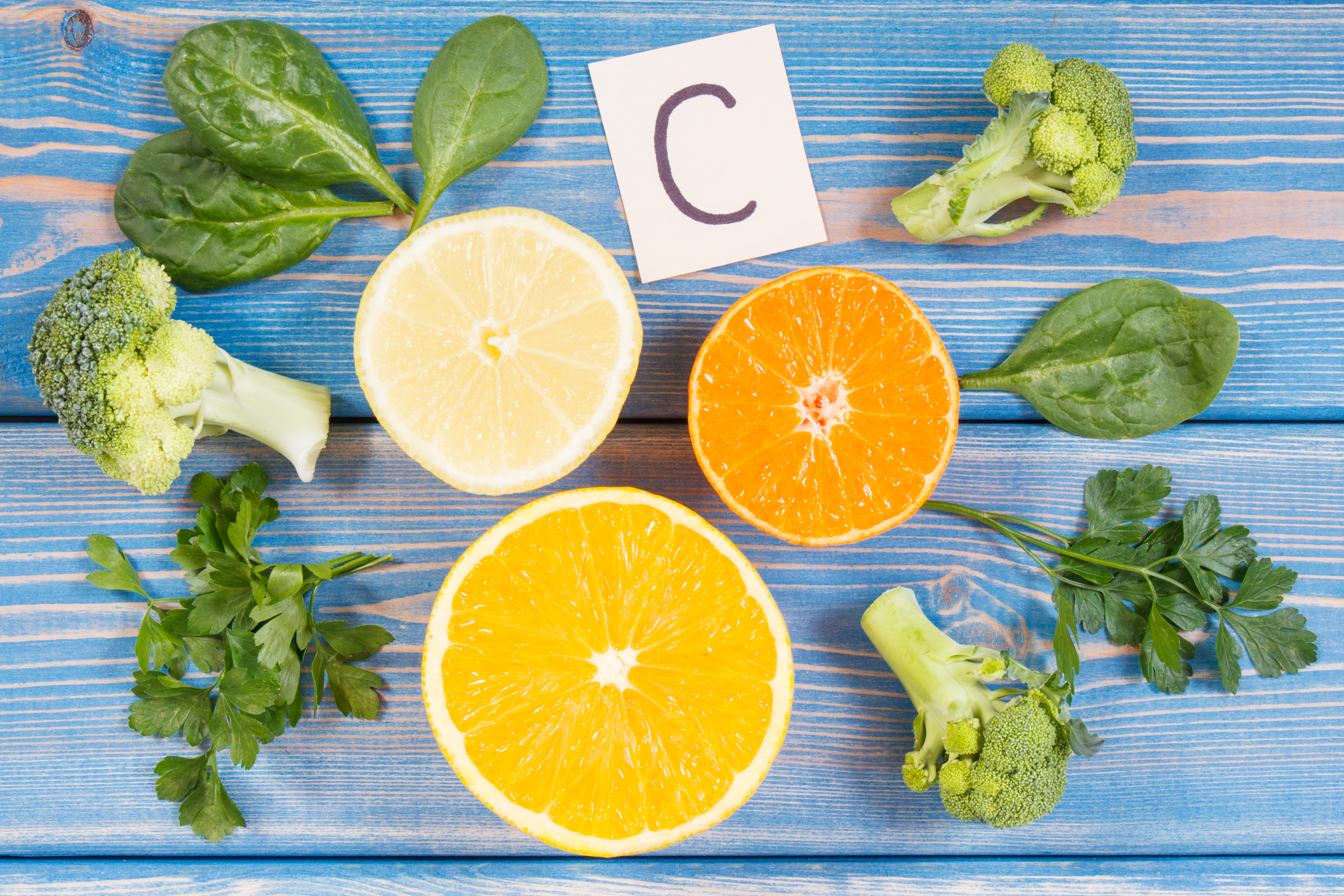 Frutas y verduras ricas en vitamina C para la salud ocular